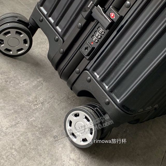 Rimowa拉杆箱 90021 off-white聯名 減速帶＋箭頭圖案 日默瓦拉箱 行李箱xzx1024